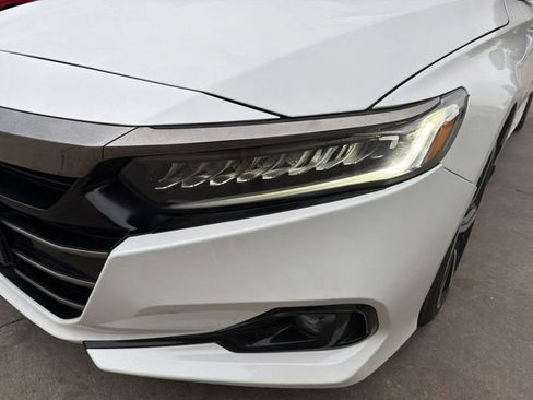 Used 2021 Honda Accord Sport image 9