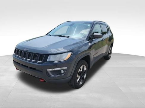 Used 2017 Jeep Compass Trailhawk w/ Leather Interior Group AWD/4WD image 7