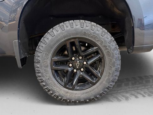 Used 2020 Chevrolet Silverado 1500 LT Trail Boss AWD/4WD image 50