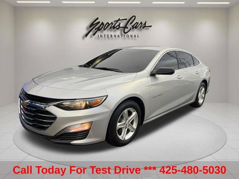 Used 2021 Chevrolet Malibu LS FWD image 1