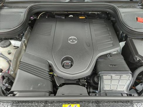 New 2026 Mercedes-Benz GLS 450 4MATIC image 16