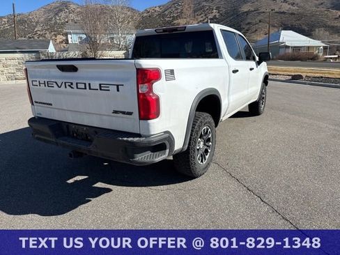 Used 2023 Chevrolet Silverado 1500 ZR2 w/ Technology Package AWD/4WD image 9