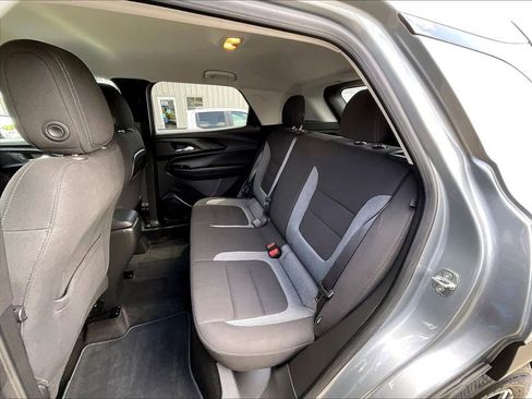 Used 2023 Chevrolet TrailBlazer LT AWD/4WD image 15