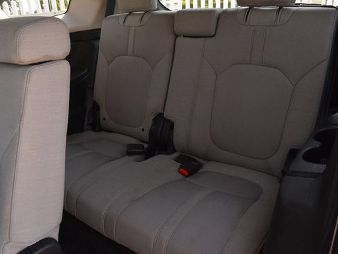 Used 2023 Honda Pilot LX image 15