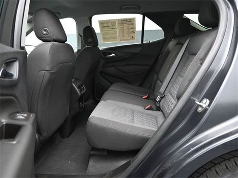 Used 2022 Chevrolet Equinox LT image 30