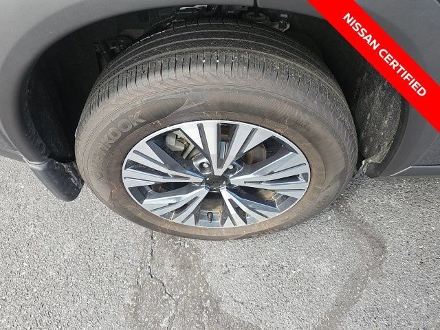 Used 2023 Nissan Rogue SV w/ SV Premium B Package AWD/4WD image 11