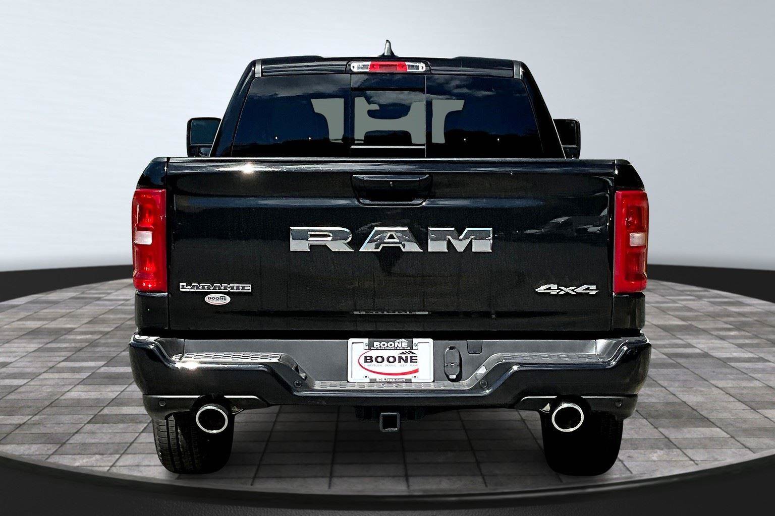 New 2026 RAM 1500 Laramie AWD/4WD image 4