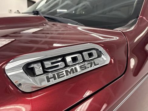 Used 2019 RAM 1500 Laramie AWD/4WD image 7