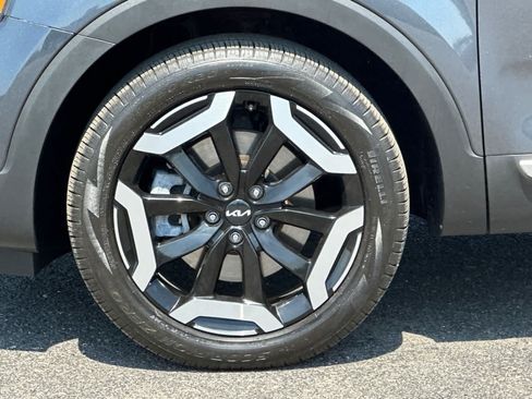 Used 2024 Kia Telluride S AWD/4WD image 32