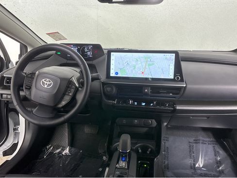 Used 2025 Toyota Prius AWD image 4