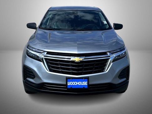Used 2024 Chevrolet Equinox LS w/ LS Convenience Package AWD/4WD image 2