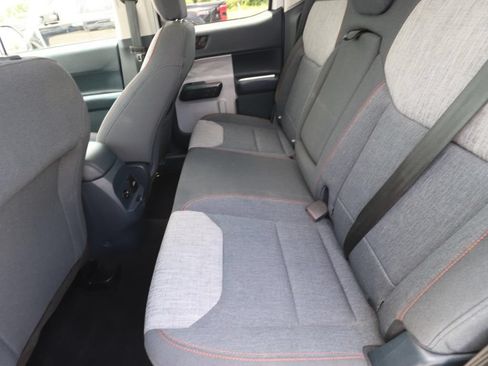 Used 2023 Ford Maverick XLT FWD image 9
