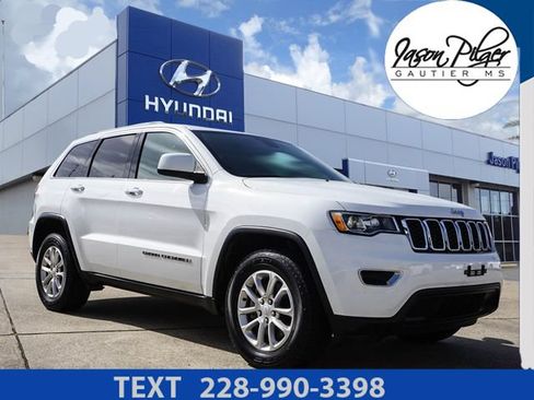 Used 2021 Jeep Grand Cherokee Laredo RWD image 1