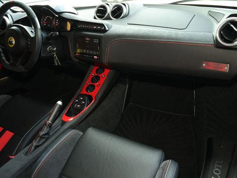 Used 2020 Lotus Evora image 12