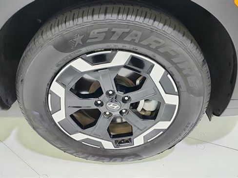 Used 2025 Hyundai Santa Fe SEL AWD/4WD image 36