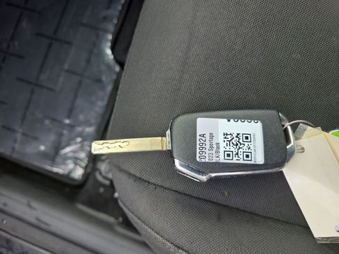 Used 2023 Kia Sportage LX AWD/4WD image 28