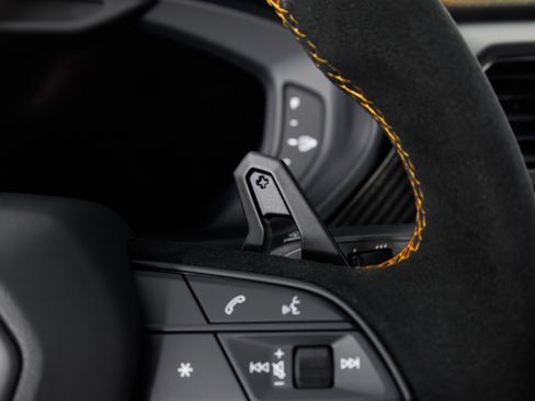 Used 2024 Lamborghini Urus Performante AWD/4WD image 22