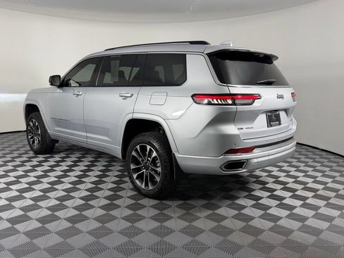 Used 2021 Jeep Grand Cherokee L Overland w/ Luxury Tech Group IV AWD/4WD image 6