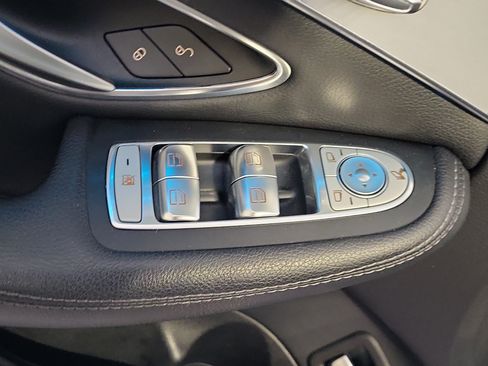 Used 2015 Mercedes-Benz C 300 4MATIC Sedan image 18