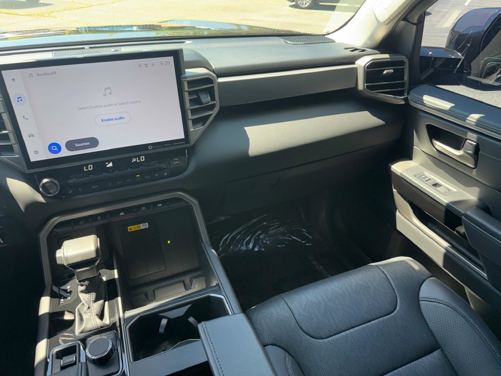 Used 2023 Toyota Tundra Limited AWD/4WD image 15
