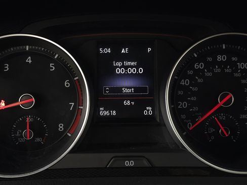 Used 2016 Volkswagen GTI SE FWD image 19