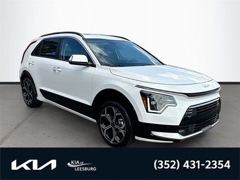 New 2026 Kia Niro SX Touring image 1