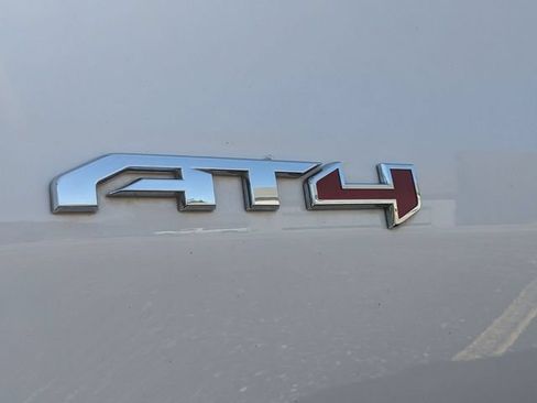 Used 2025 GMC Sierra 1500 AT4 w/ AT4 Premium Package AWD/4WD image 10
