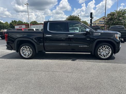 Used 2019 GMC Sierra 1500 Denali w/ Denali Ultimate Package AWD/4WD image 9