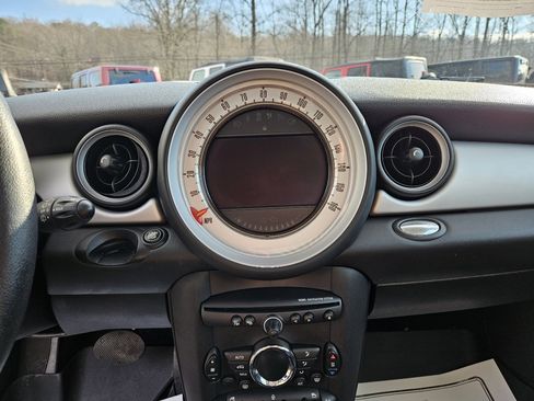 Used 2013 MINI Cooper Hardtop image 12