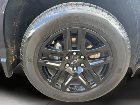 Used 2023 Chevrolet Silverado 1500 Custom w/ LPO, Dark Essentials Package RWD image 10