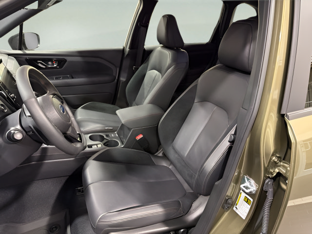 Used 2025 Subaru Forester Touring w/ Touring Package AWD/4WD image 13