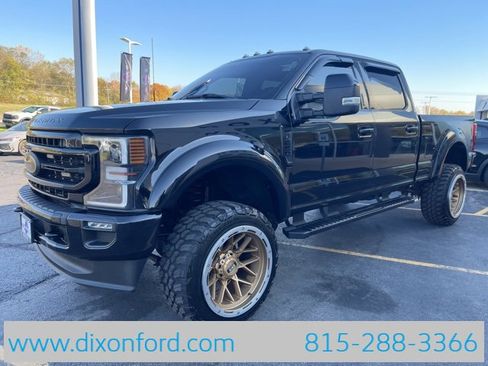 Used 2022 Ford F250 Lariat w/ Black Appearance Package image 3