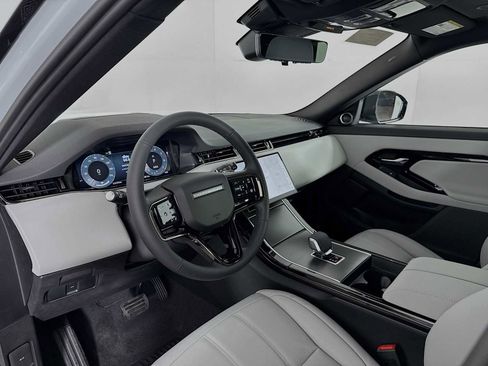 New 2026 Land Rover Range Rover Evoque S image 9