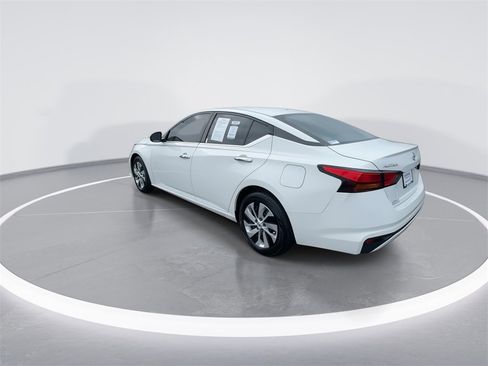 Used 2022 Nissan Altima 2.5 S image 6