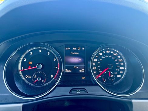 Used 2019 Volkswagen Atlas SE FWD image 20