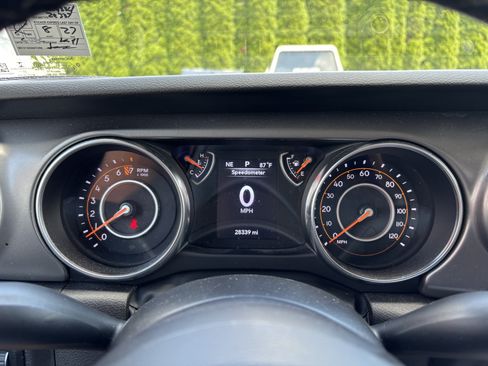 Used 2023 Jeep Gladiator Sport AWD/4WD image 20