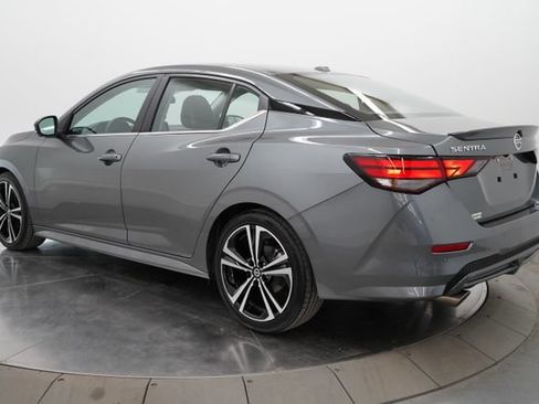 Used 2023 Nissan Sentra SR w/ SR Premium Package FWD image 5