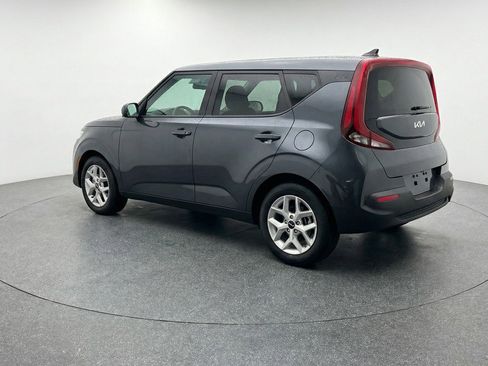 Used 2025 Kia Soul LX w/ LX Technology Package FWD image 6
