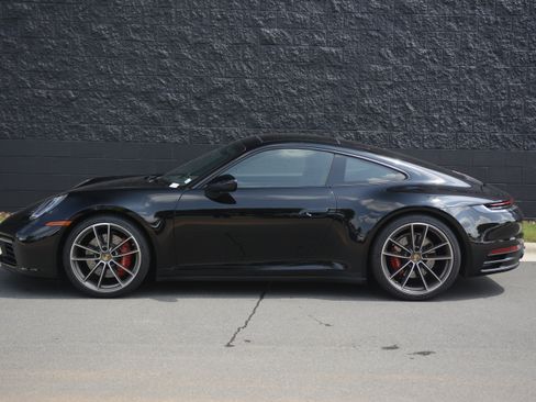 Certified 2020 Porsche 911 Carrera S RWD image 2