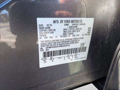 Used 2024 Ford Edge Titanium image 24