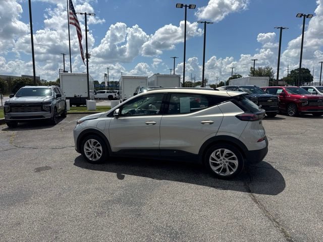Used 2023 Chevrolet Bolt EUV LT w/ Comfort Package FWD image 7