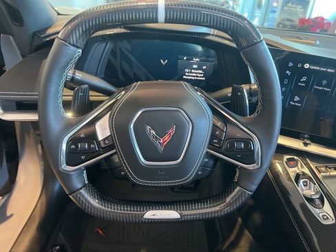 Used 2025 Chevrolet Corvette Z06 image 12