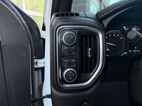 Used 2020 GMC Sierra 1500 AT4 w/ Off-Road Performance Package AWD/4WD image 30