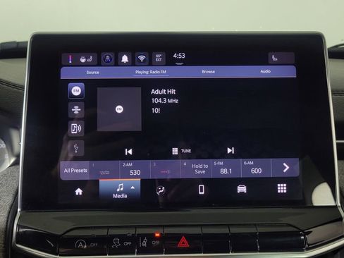 Used 2024 Jeep Compass Latitude image 20