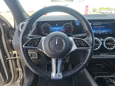 Used 2025 Mercedes-Benz GLA 250 image 11