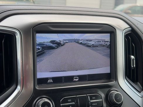 Used 2022 Chevrolet Silverado 1500 LT w/ Convenience Package II image 10