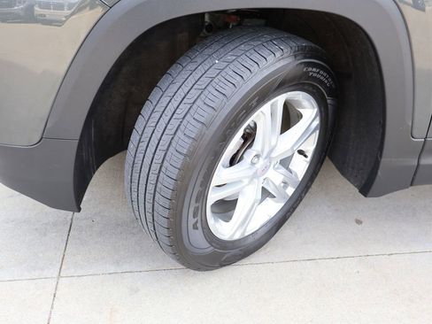 Used 2018 GMC Terrain SLE FWD image 35