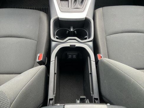 Certified 2025 Toyota RAV4 LE FWD image 17