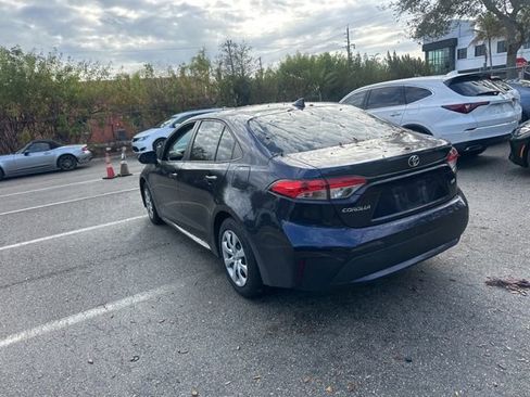 Used 2022 Toyota Corolla LE image 7
