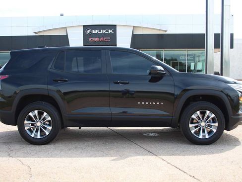 Used 2026 Chevrolet Equinox LT FWD image 13